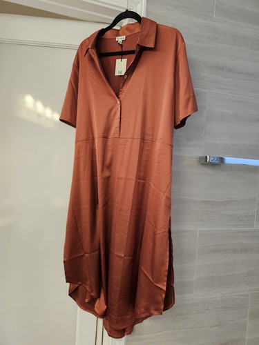 Abito camicia raso marrone